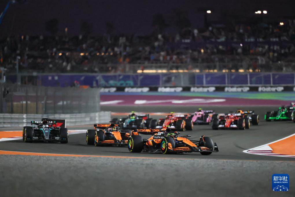 开云体育官方网站-迈凯伦力克索伯车队，拉塞尔关键制胜